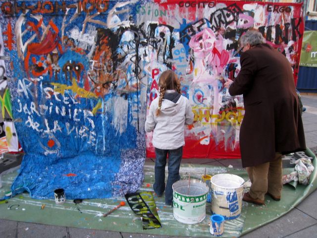 IMG_056 PAB, peinture urbaine, sur la place